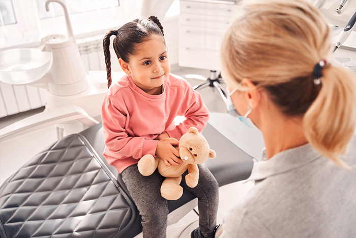 Kids first visit to dentist